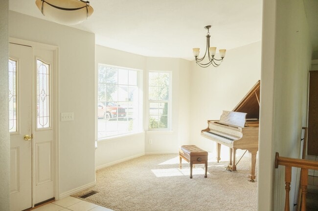 Building Photo - 4087 E 356 N