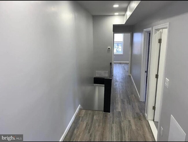 Building Photo - 4428 Parrish St