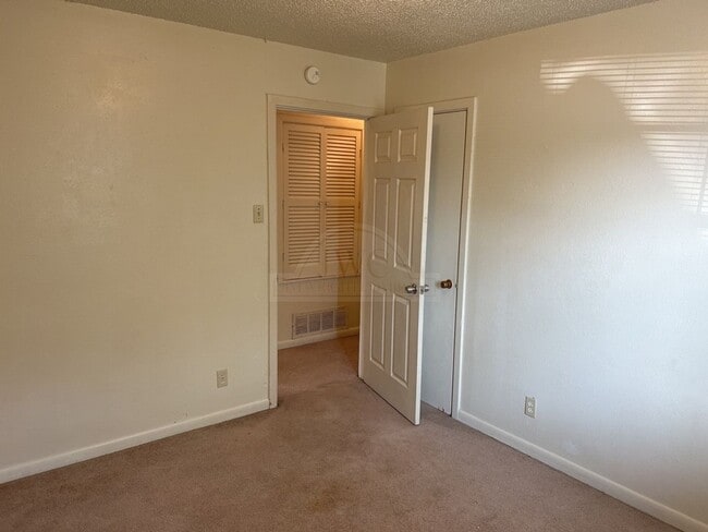 Building Photo - 804 Jefferies Ave, Killeen