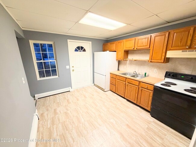 Building Photo - 404 Susquehanna St