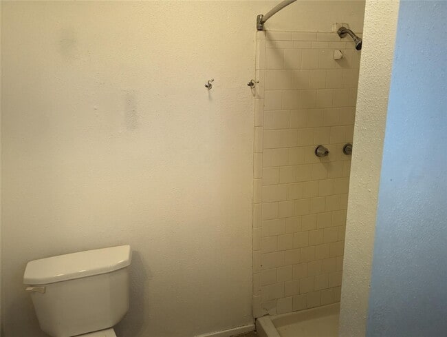 Building Photo - 5150 Prairie Ridge Rd