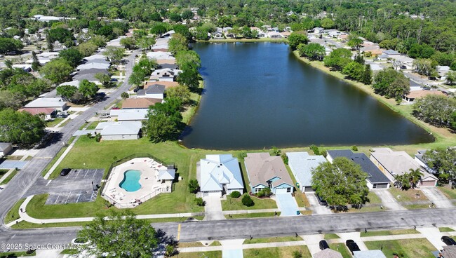 Building Photo - 1611 Vista Lake Cir