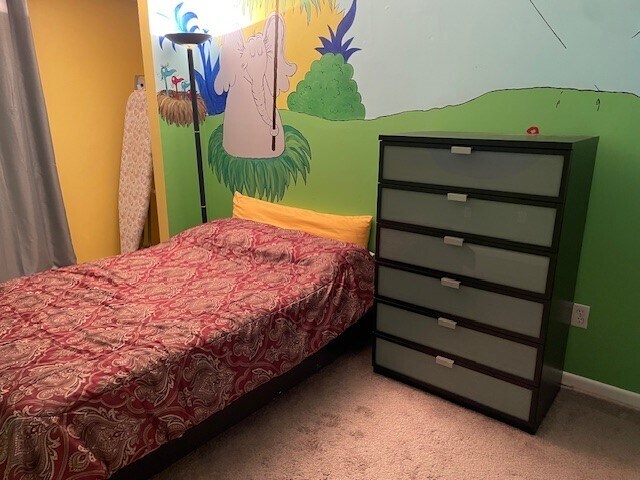 Bedroom2 Full size bed - 428 Thoreau Rd