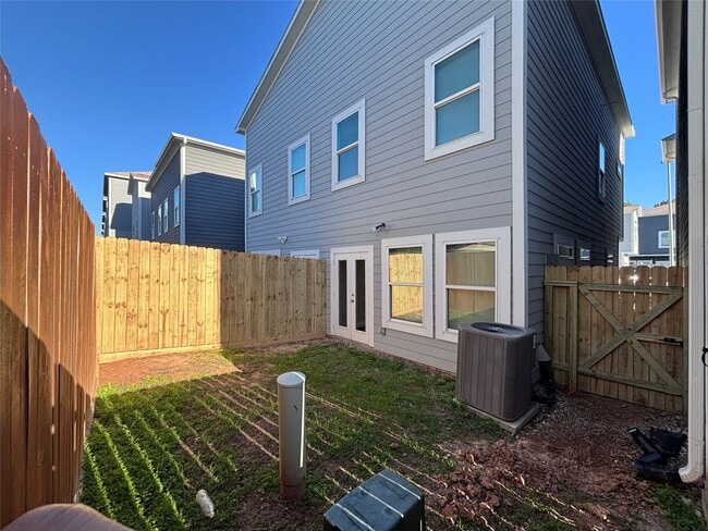 Building Photo - 4938 Paradigm Ln