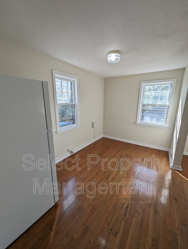 Building Photo - 1226 Elmwood Ave