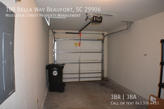 Building Photo - 109 Bella Way