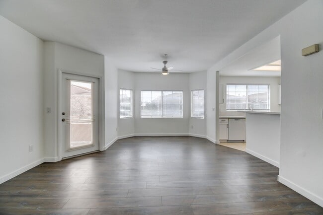 Building Photo - Beautiful 2 BR In Gated 89052 Community