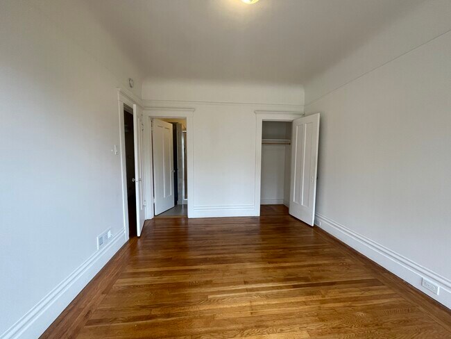 Building Photo - 1336 Broadway