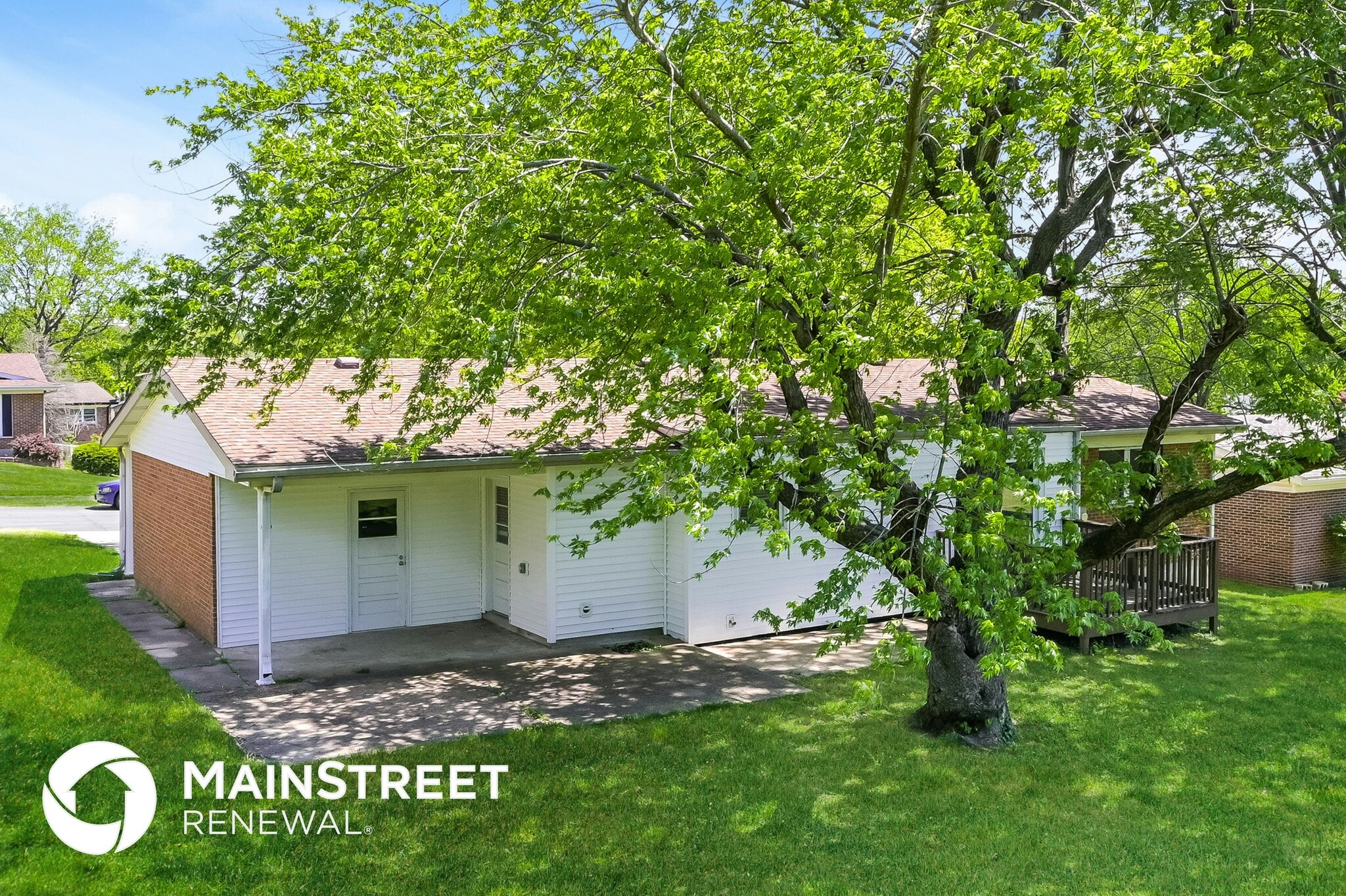 Building Photo - 2075 Cordoba Dr