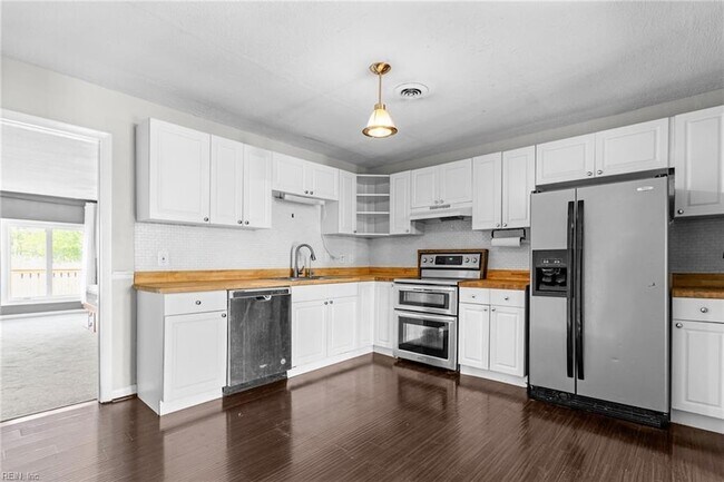 Building Photo - 41 Messick Rd