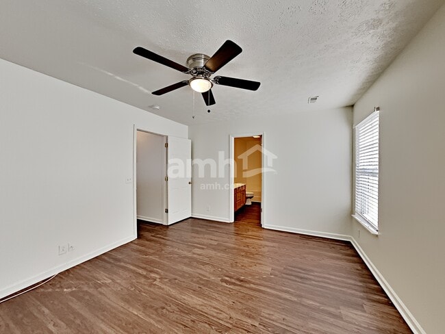 Building Photo - 800 Cainbrook Ct