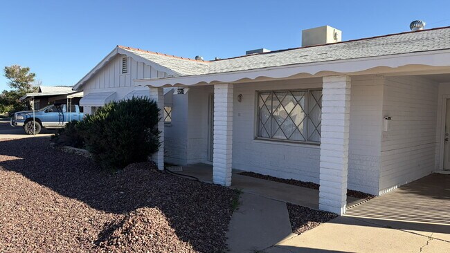 Primary Photo - Mid-Century Dream with Beautiful POOL !!!