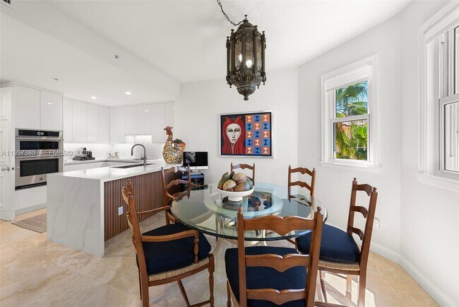 Building Photo - 13633 Deering Bay Dr