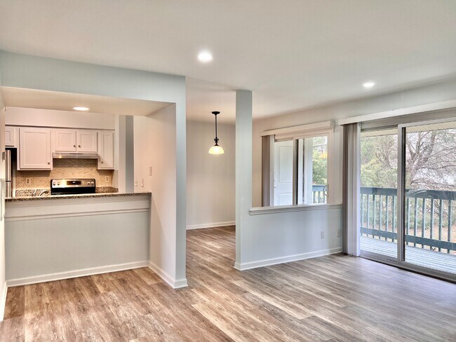 Building Photo - 11187 Harrowfield Rd