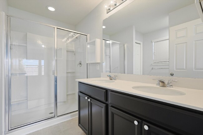 Building Photo - 1613 Waggoner Dr