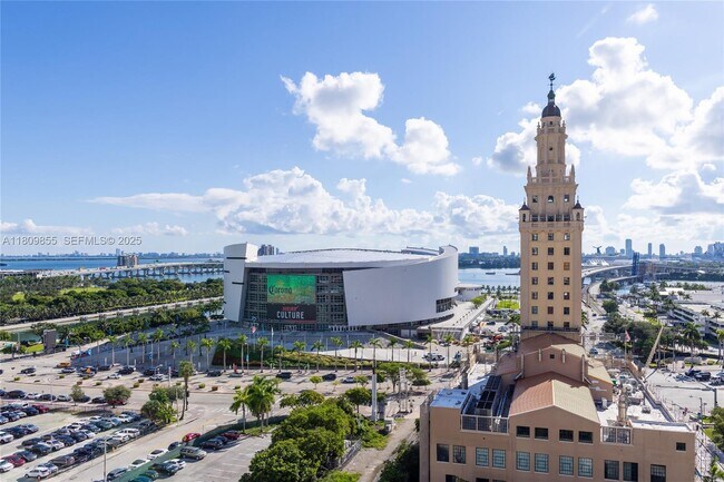 Building Photo - 159 NE 6th St