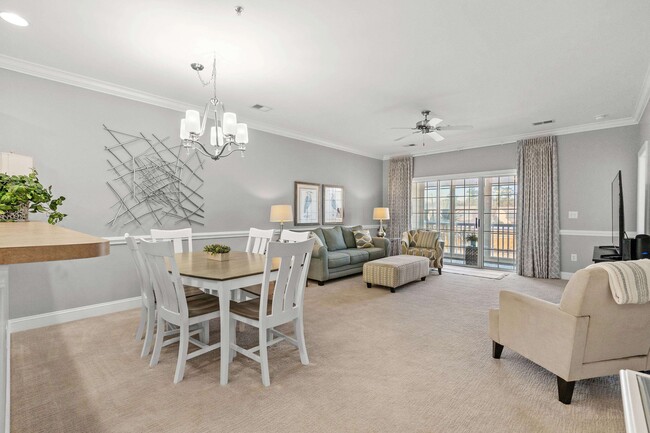 Building Photo - 4140 Hibiscus Dr