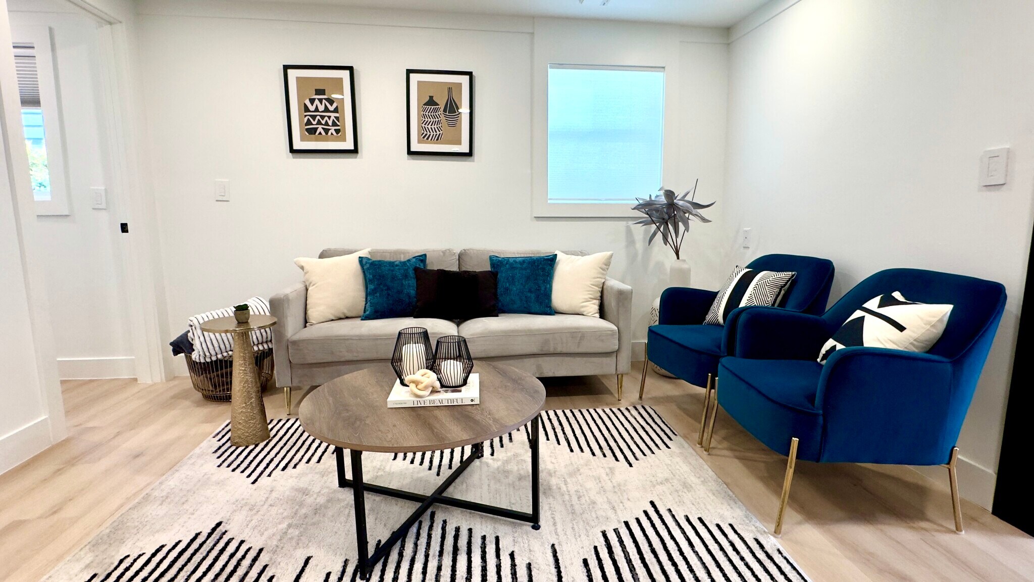 Building Photo - 1519 32nd Ave