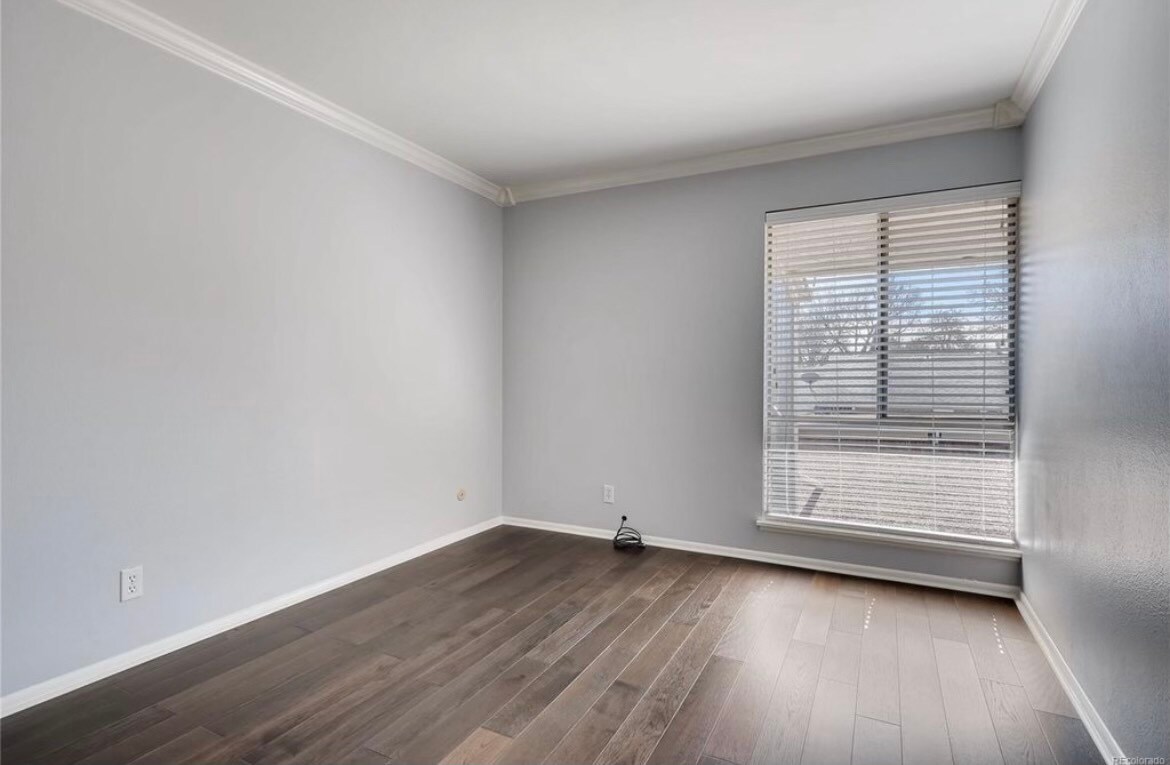 Building Photo - 6495 E Happy Canyon Rd