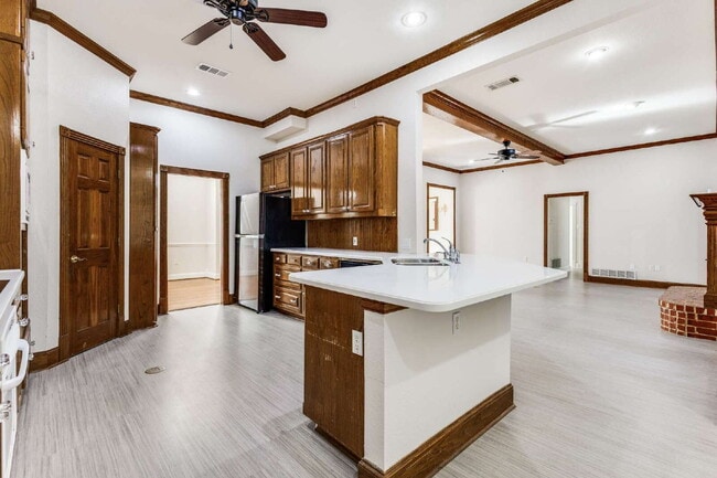 Building Photo - 3983 Peregrine Point