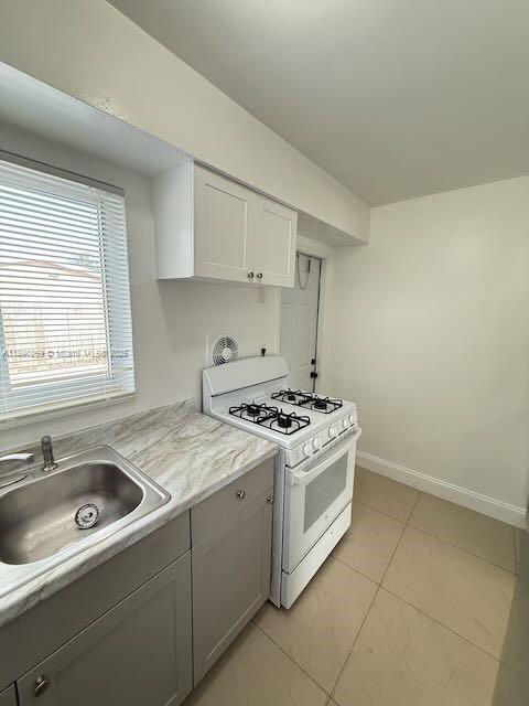 Building Photo - 946 Laurel Dr