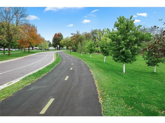 Building Photo - 831 Old Settlers Trail