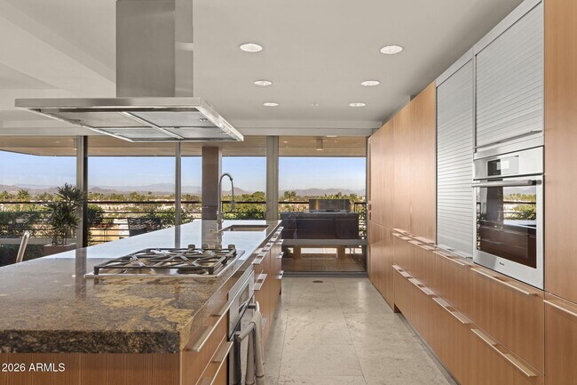 Building Photo - 7167 E Rancho Vista Dr