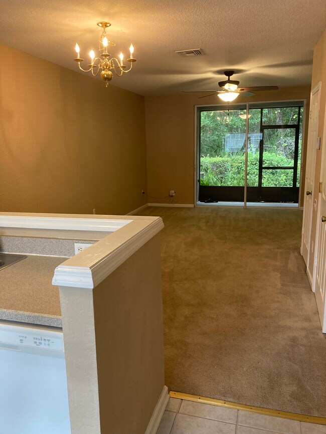 Building Photo - 814 Shropshire Loop