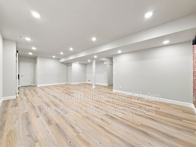 Building Photo - 9395 Antero St