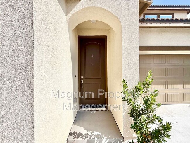 Building Photo - 36980 Camino Spgs Ave