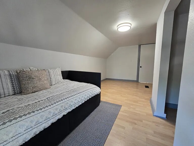 Building Photo - 2428 NE Rodney Ave