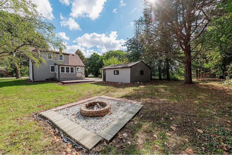 Building Photo - 4075 N 127th St