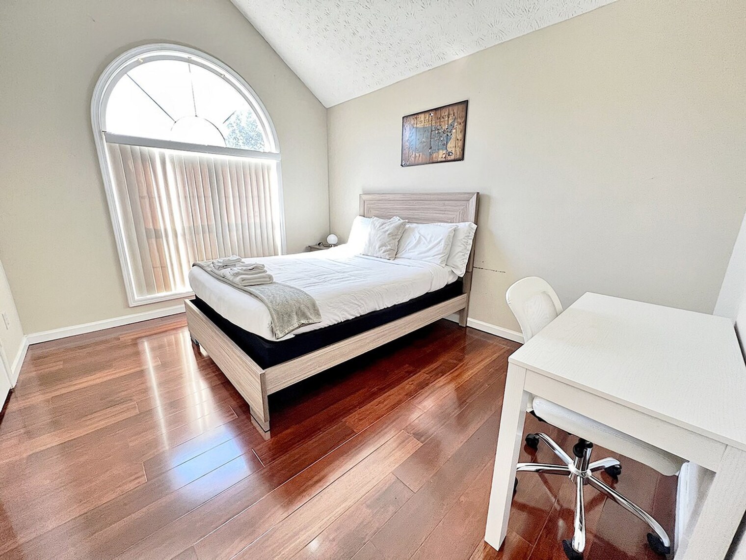 Building Photo - 2660 Cambridge Park Dr NW