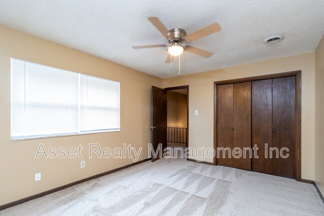 Building Photo - 504 Cedartop Ln NW