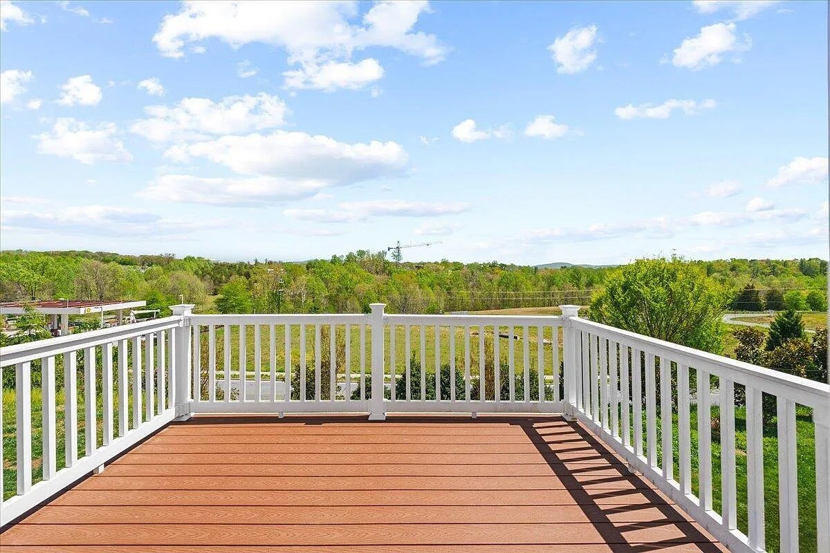Building Photo - 2065 Elm Tree Ct