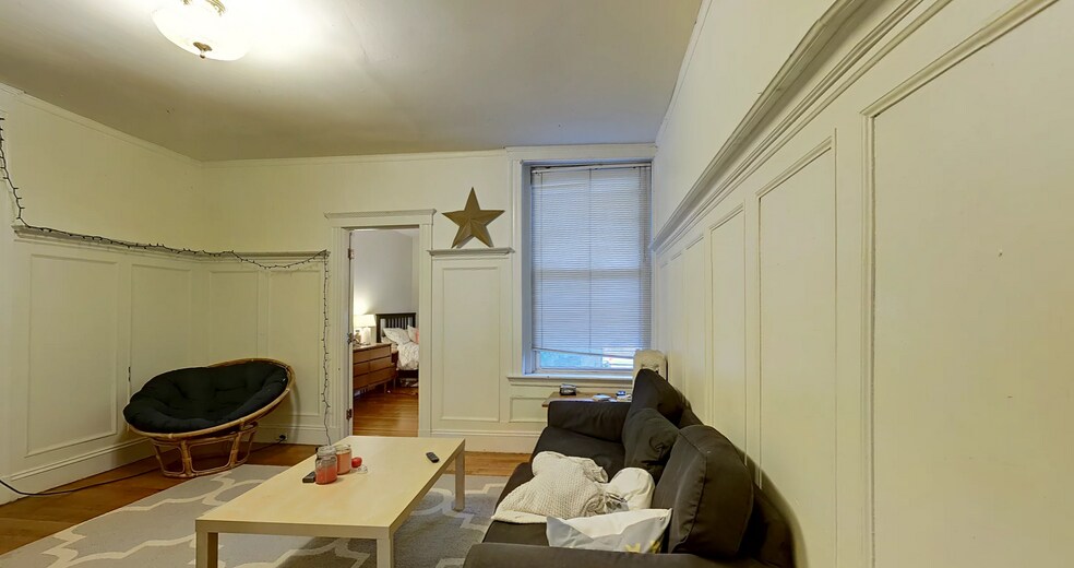 Building Photo - 1130 Commonwealth Ave