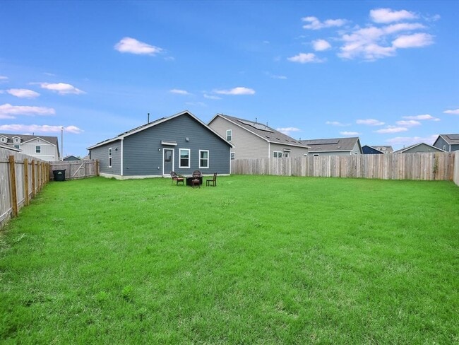 Building Photo - 2712 Louris Ln