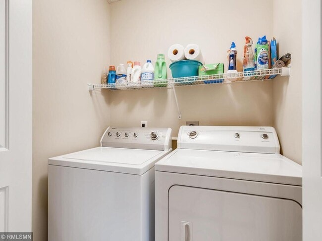 Building Photo - 3421 Maureen Lane