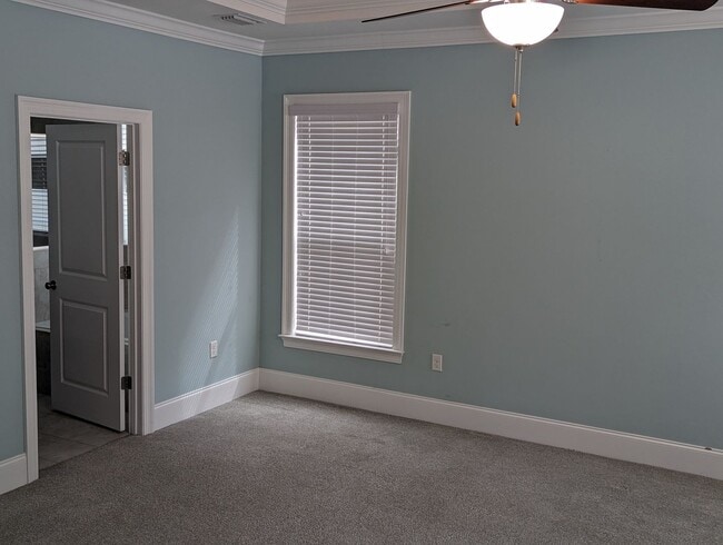 Building Photo - Beautiful 4 Bedroom, 3.5 Bath + Office Single Family Home Located in Ox Bottom Crest For Lease