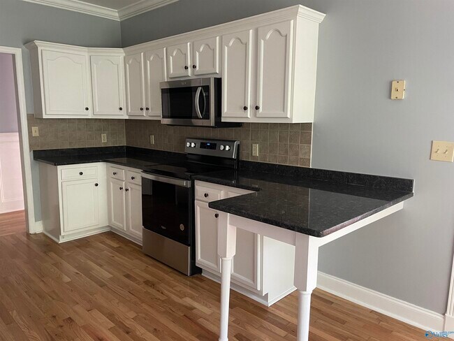 Building Photo - 108 Suffolk Dr