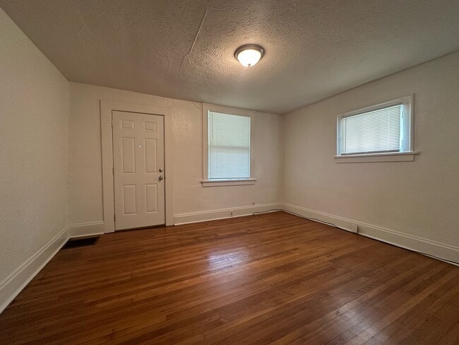 Building Photo - 2605 Winfred Ave