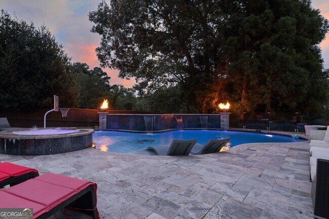 Building Photo - 11140 W Rd