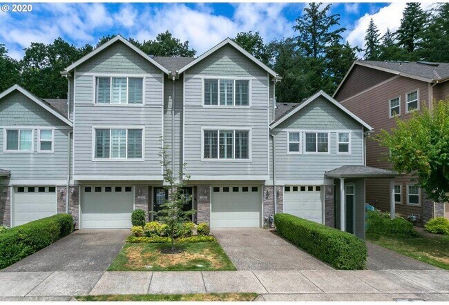 Building Photo - 9229 SW Sweek Dr