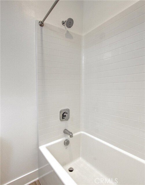Building Photo - 230 Sora