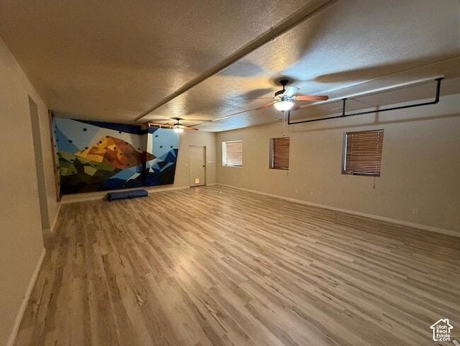 Building Photo - 2596 Hidden Canyon Dr