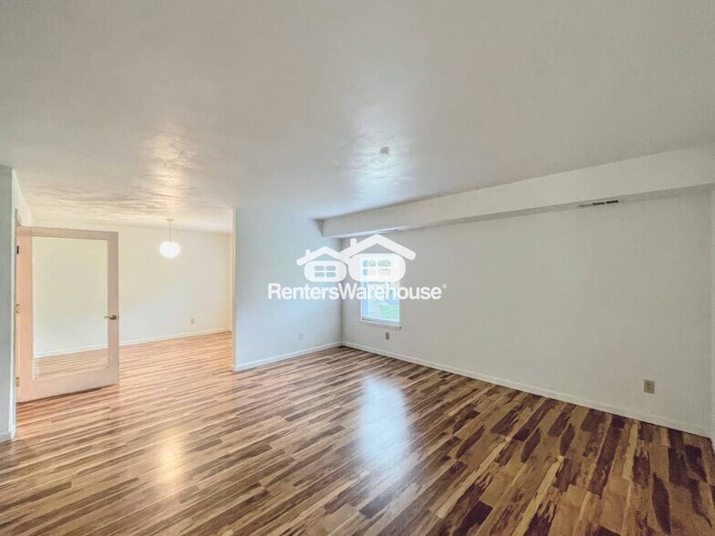 Building Photo - 5605 Morningside Ct