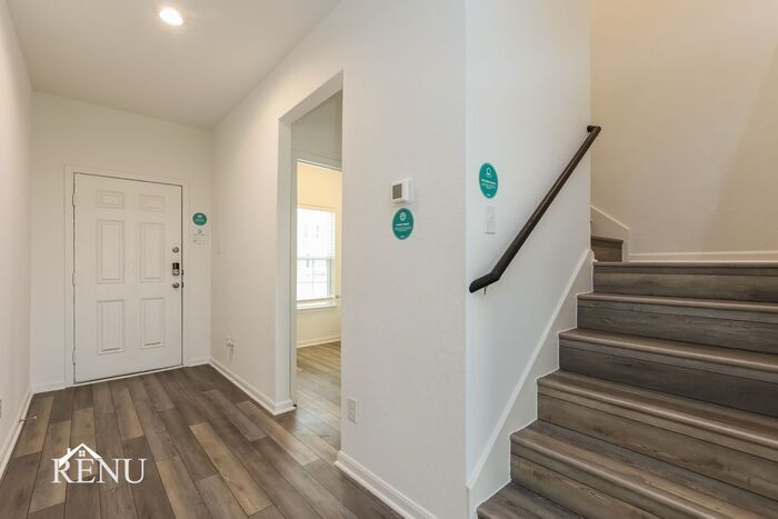 Building Photo - 2934 Jackson Smt