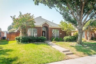 Building Photo - 4824 Holly Berry Dr