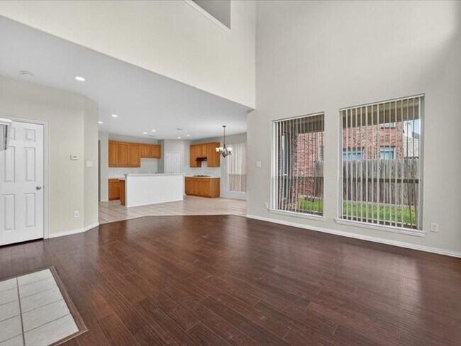 Building Photo - 11068 Downbrook Dr