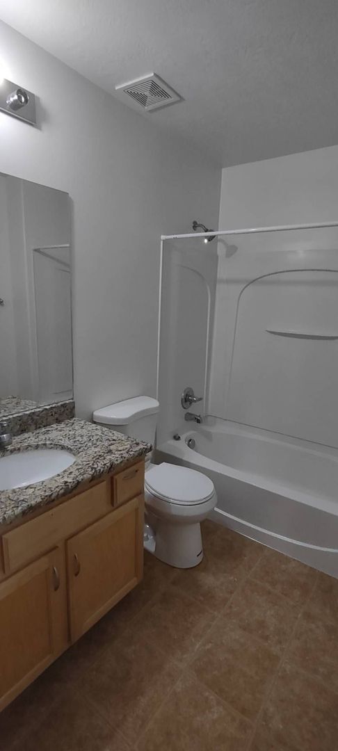 Building Photo - Beautiful 2 Story Home w attached 2 car ga...